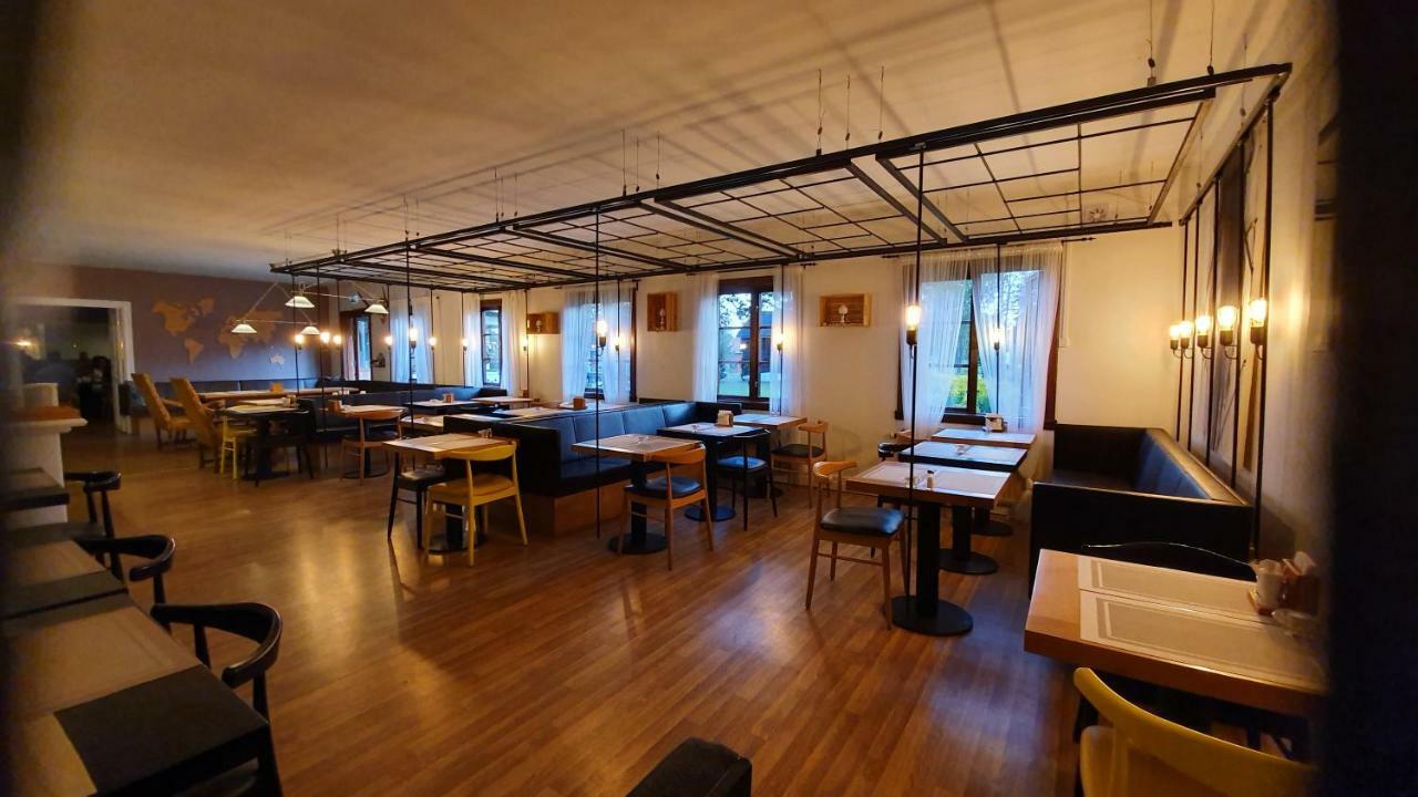 האגפורש Rada Hotel מראה חיצוני תמונה